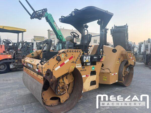 2013 CATERPILLAR CB54 Double Drum Vibratory Roller 2/2